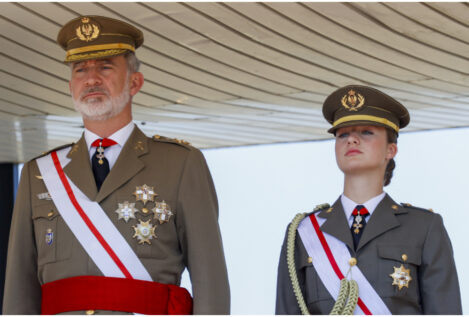 La princesa Leonor vuelve a vestirse de militar: su último acto sin el apoyo de Letizia y la infanta