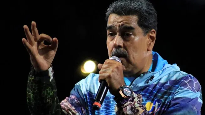 Maduro, un cadáver insepulto