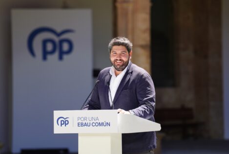 López Miras no convocará elecciones y gobernará en Murcia en minoría