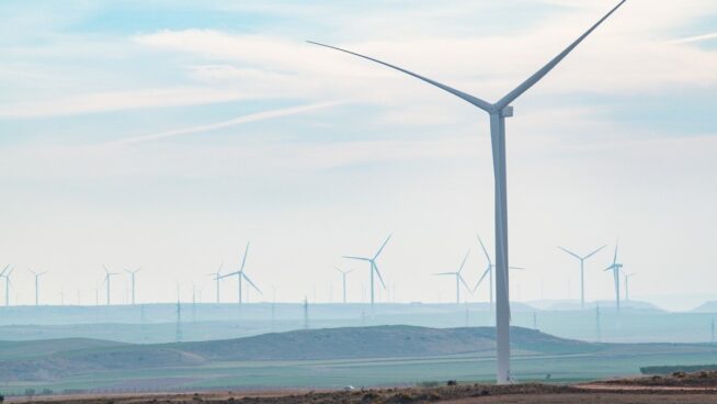 CIP y Hitachi acuerdan el suministro de los transformadores del parque eólico de Teruel