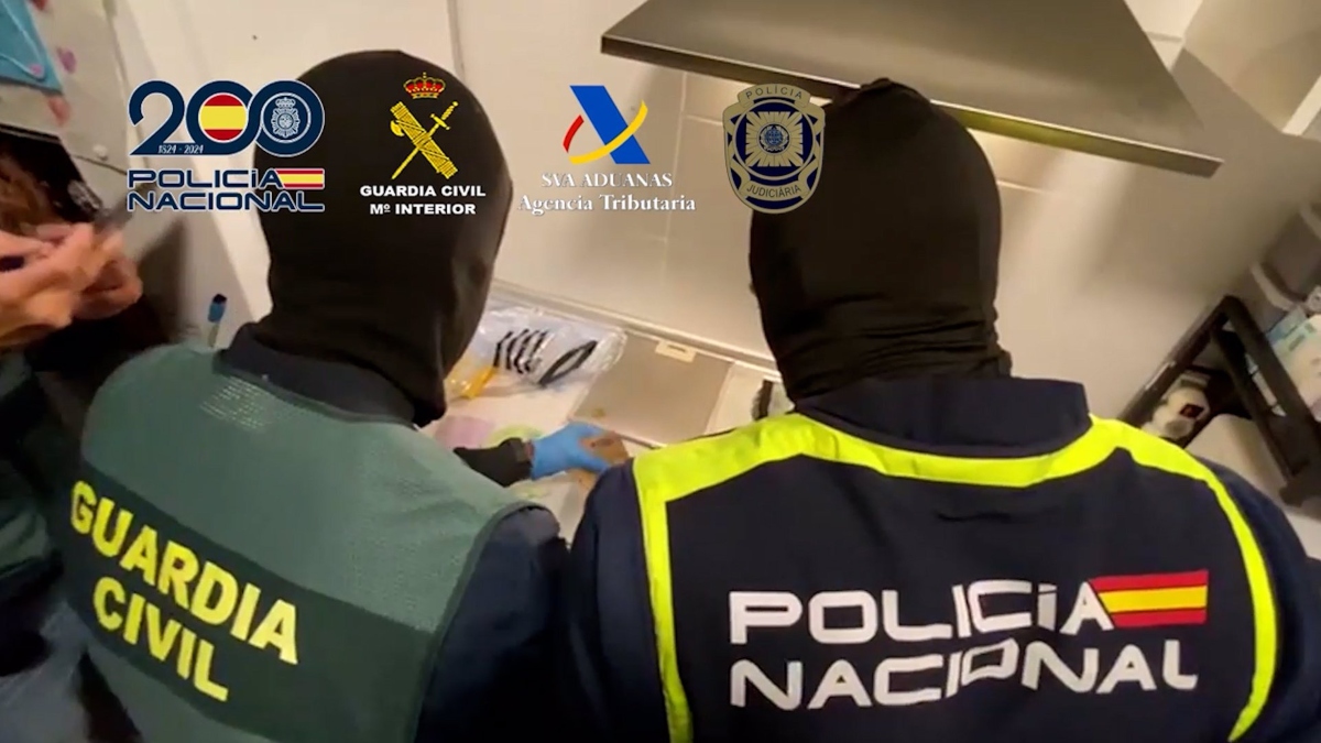 Hasta 200 agentes participan en un dispositivo contra el narcotráfico en el campo de Gibraltar