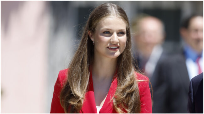 Leonor, en su primer viaje en solitario: afianza su papel en la Corona y no olvida a sus padres