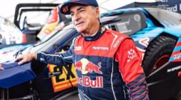 Carlos Sainz presenta el Ford con el que correrá en el Dakar: «El objetivo final es ganar»