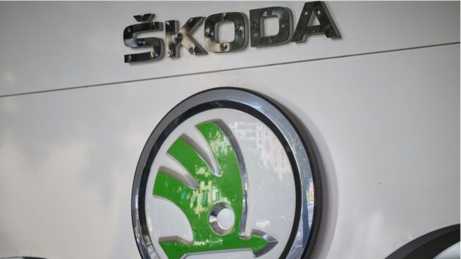Škoda inicia una etapa de marca impulsada por la curiosidad con el Elroq como estandarte