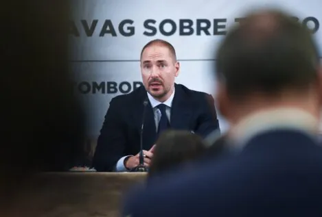 El Gobierno evita reunirse con el portavoz de los húngaros que quieren comprar Talgo