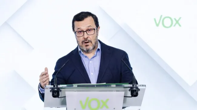 Vox acusa al PP de alentar el transfuguismo tras la ruptura de los pactos autonómicos