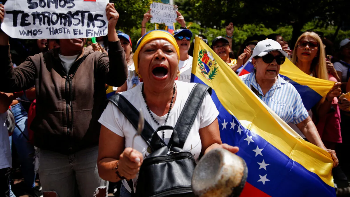 Miles de venezolanos desafían a Maduro en una masiva movilización