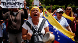 Miles de venezolanos desafían a Maduro en una masiva movilización en Caracas