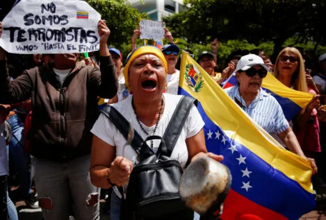 Miles de venezolanos desafían a Maduro en una masiva movilización en Caracas