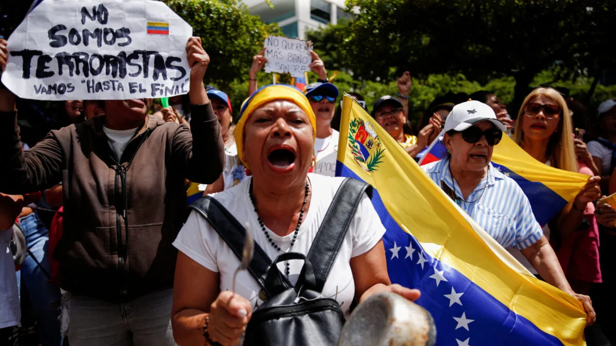 Maduro libera a dos presos políticos españoles como parte de las primeras excarcelaciones