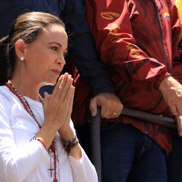 Reaparece María Corina, el chavismo se radicaliza y el futuro es un juego de suspenso