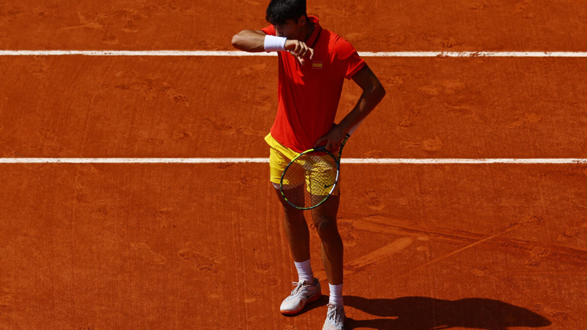 Alcaraz se queda con la plata tras un partidazo contra Djokovic perdido en un doble 7-6