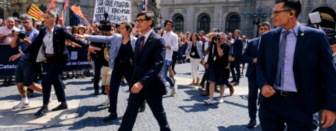 Salvador Illa ficha como consejero de Exteriores al portavoz del Parlamento Europeo