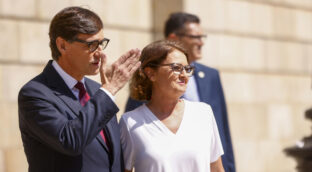 Salvador Illa toma posesión como presidente de la Generalitat arropado por cinco ministros