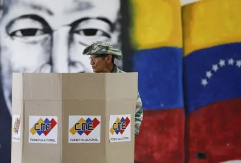 La autoridad electoral de Venezuela entrega las actas de las presidenciales al Tribunal Supremo