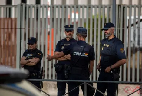 Tres detenidos y dos investigados en Madrid por distribuir pornografía infantil