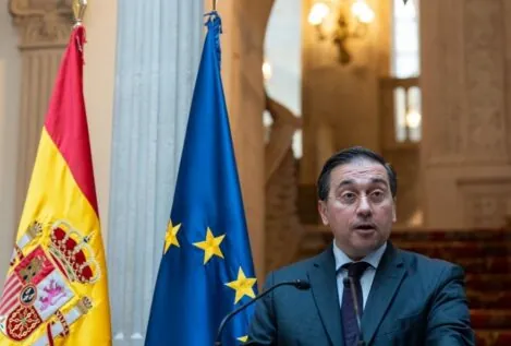 El PP fuerza al ministro Albares a condenar en el Senado la «dictadura» en Venezuela