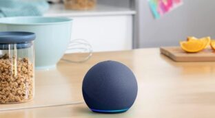 El altavoz inteligente Echo Dot con más de 20 mil valoraciones positivas en Amazon ¡ahora está casi a mitad de precio!