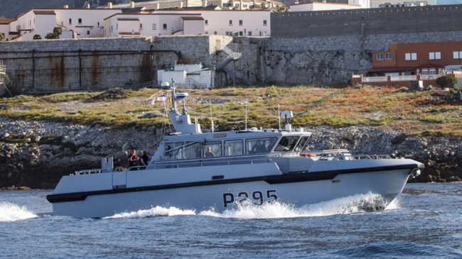 Reino Unido realiza maniobras militares frente a los polémicos rellenos de Gibraltar