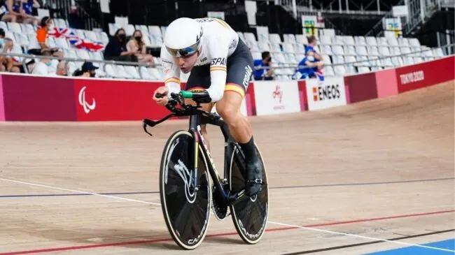 El ciclista Alfonso Cabello suma otra medalla de bronce para España en los Paralímpicos 2024