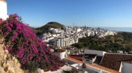 El pueblo blanco de Andalucía con las mejores vistas al mar