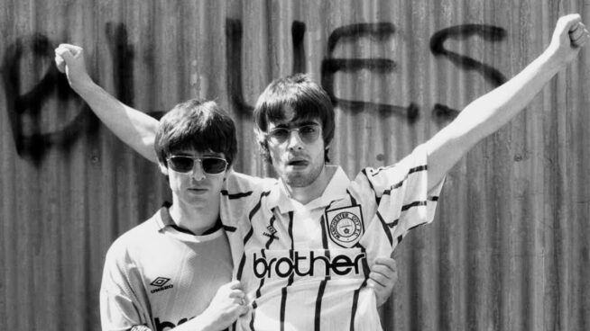 Oasis: 15 años, una victoria del Manchester y la promesa de una millonada