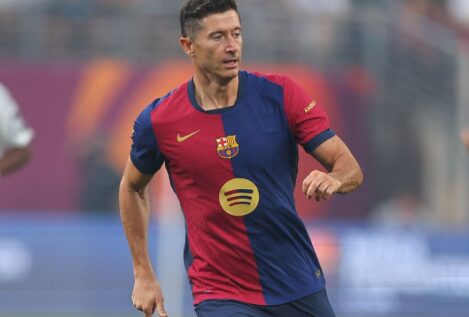 Lewandowski rescata al Barça en su segunda victoria liguera