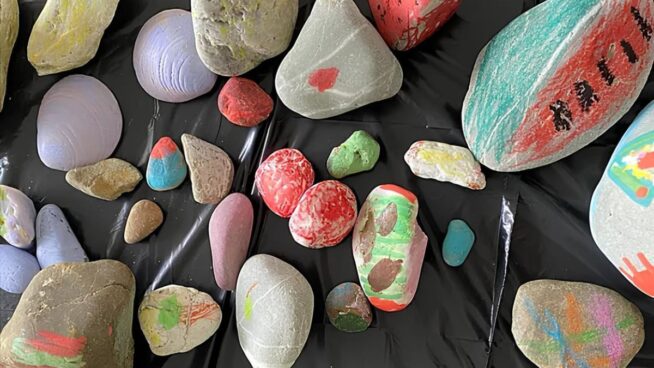 La señora Irene Montero y las piedras de Fuerteventura