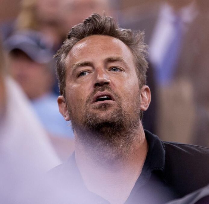 El asistente personal de Matthew Perry se declara culpable de suministrarle ketamina