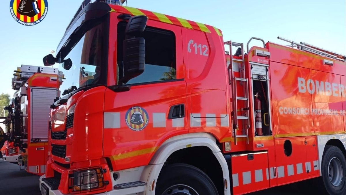 Extinguido un incendio en el techo de una panadería de la pedanía murciana de La Murta