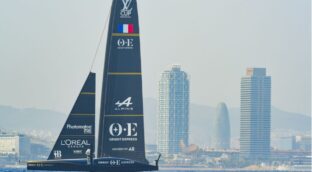 La otra cara de la Copa América: 300 litros de agua para limpiar un barco