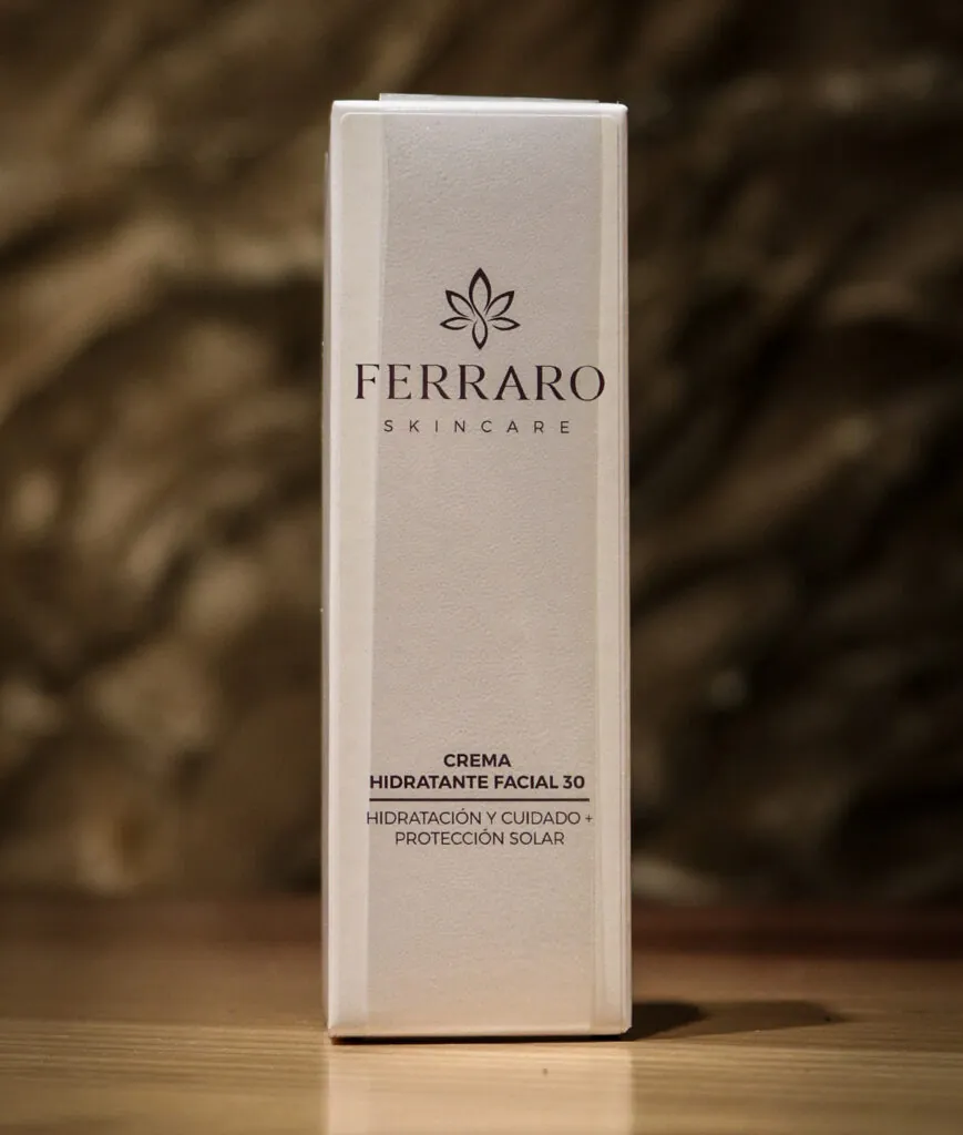 Crema con protección solar para el rostro de Ferraro Skincare