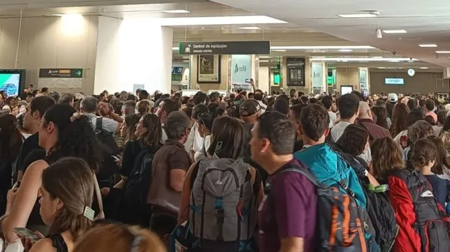 Una «incidencia de electrificación» provoca una nueva jornada de retrasos en Chamartín