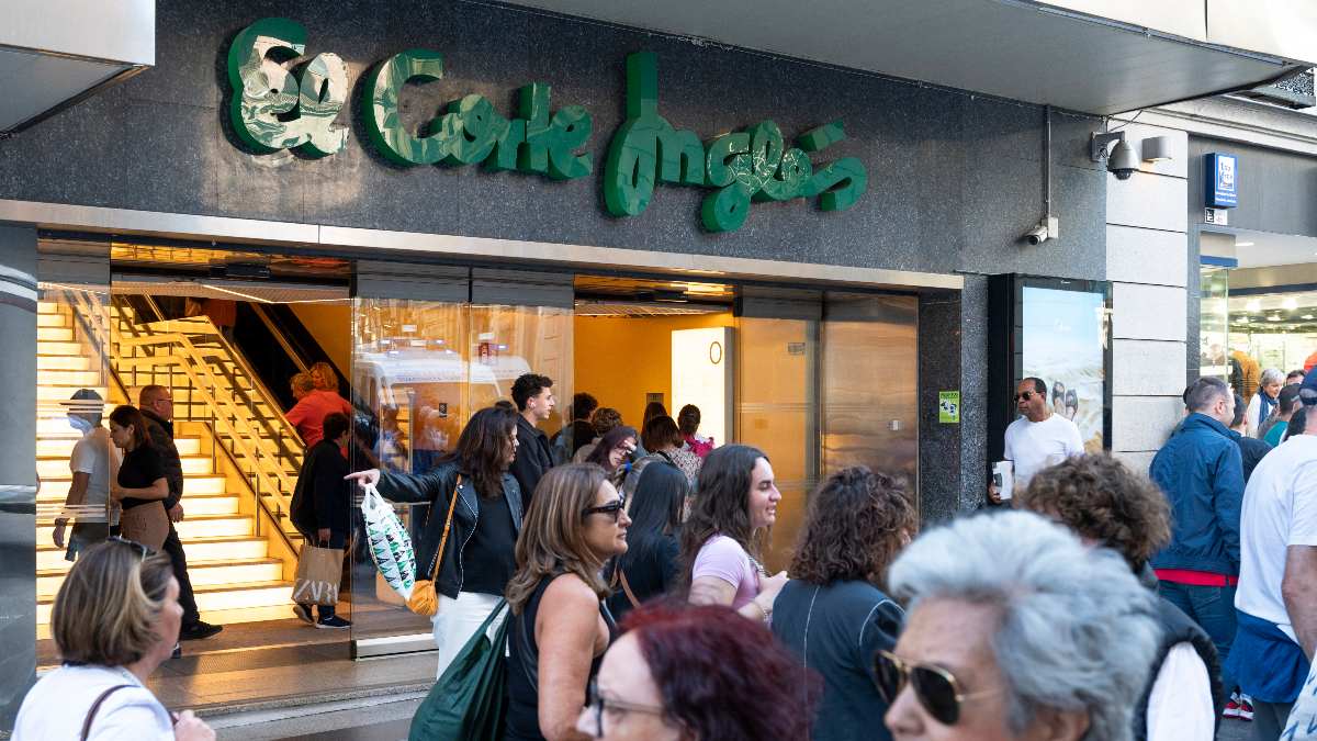 El Corte Inglés tarda más en resolver las quejas y reclamaciones tras centralizar su gestión