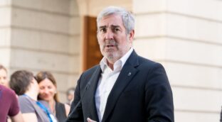 Canarias analiza la viabilidad jurídica de limitar la compra de vivienda a los extranjeros