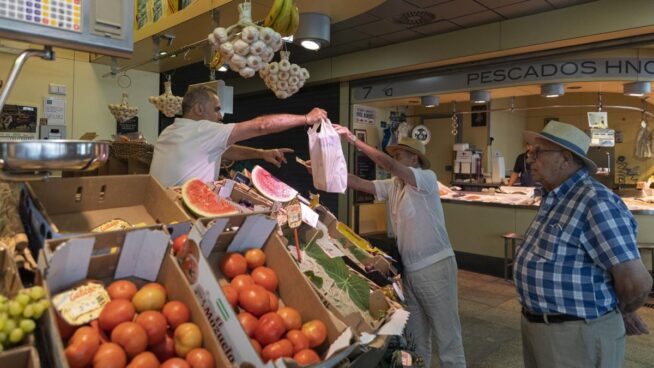 La inflación baja seis décimas en agosto, hasta el 2,2%, por el precio de gasolinas y alimentos