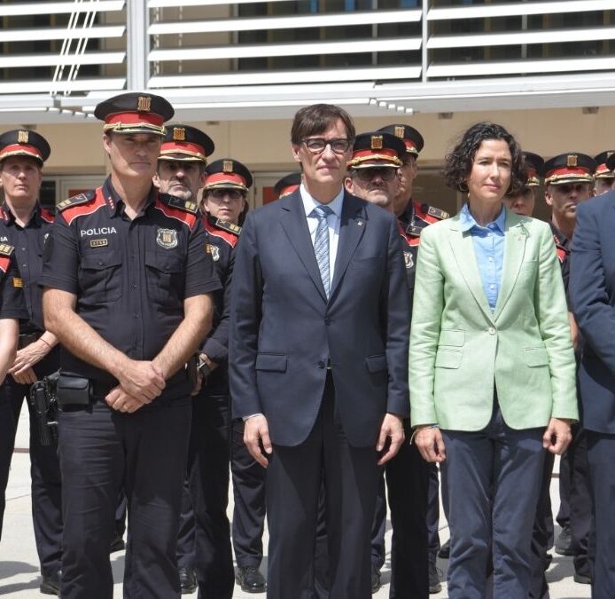 Salvador Illa muestra su apoyo a los Mossos tras el fiasco en la detención de Puigdemont