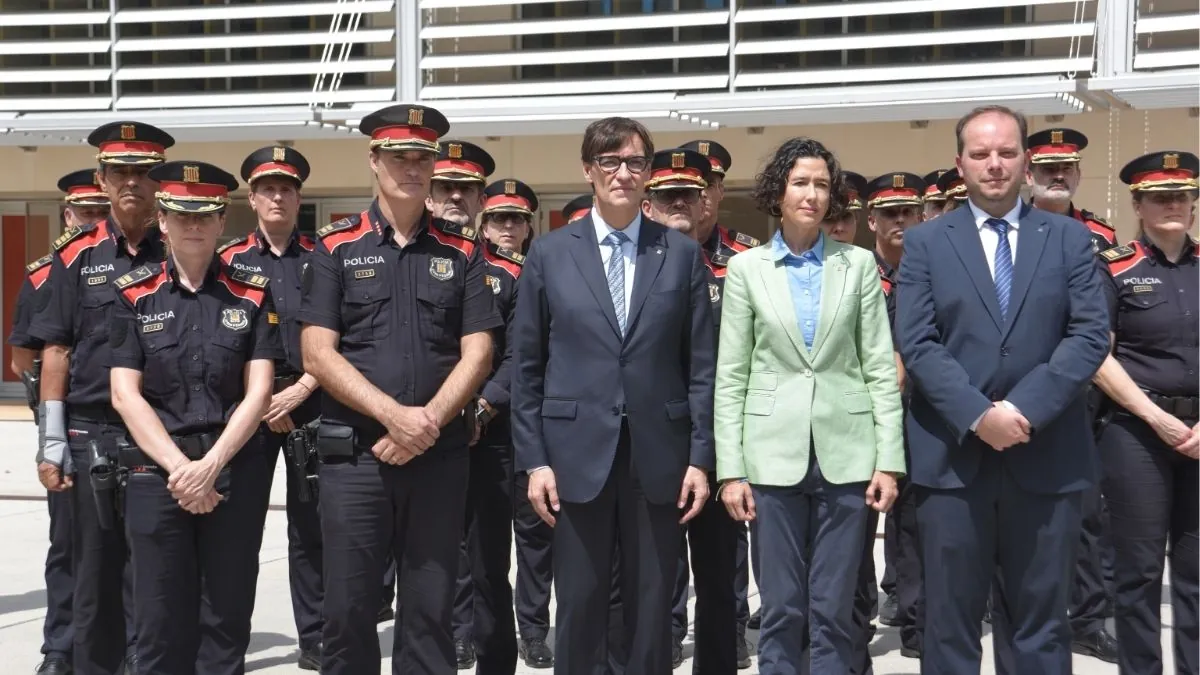 Salvador Illa muestra su apoyo a los Mossos tras el fiasco en la detención de Puigdemont