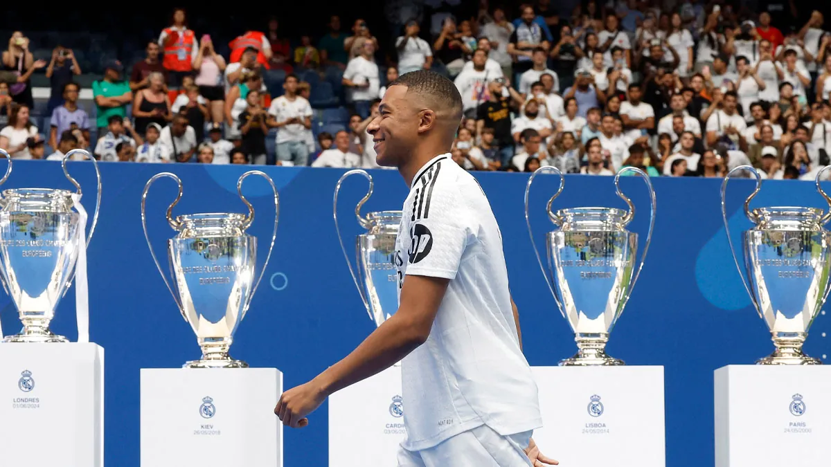 Mbappé debuta el miércoles con el Madrid en la Supercopa de Europa, su primer trofeo en juego