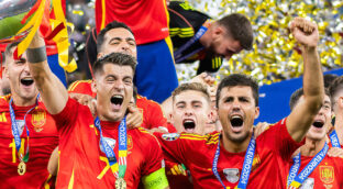 La UEFA sanciona a Rodri y Morata con un partido por el cántico 'Gibraltar es español'