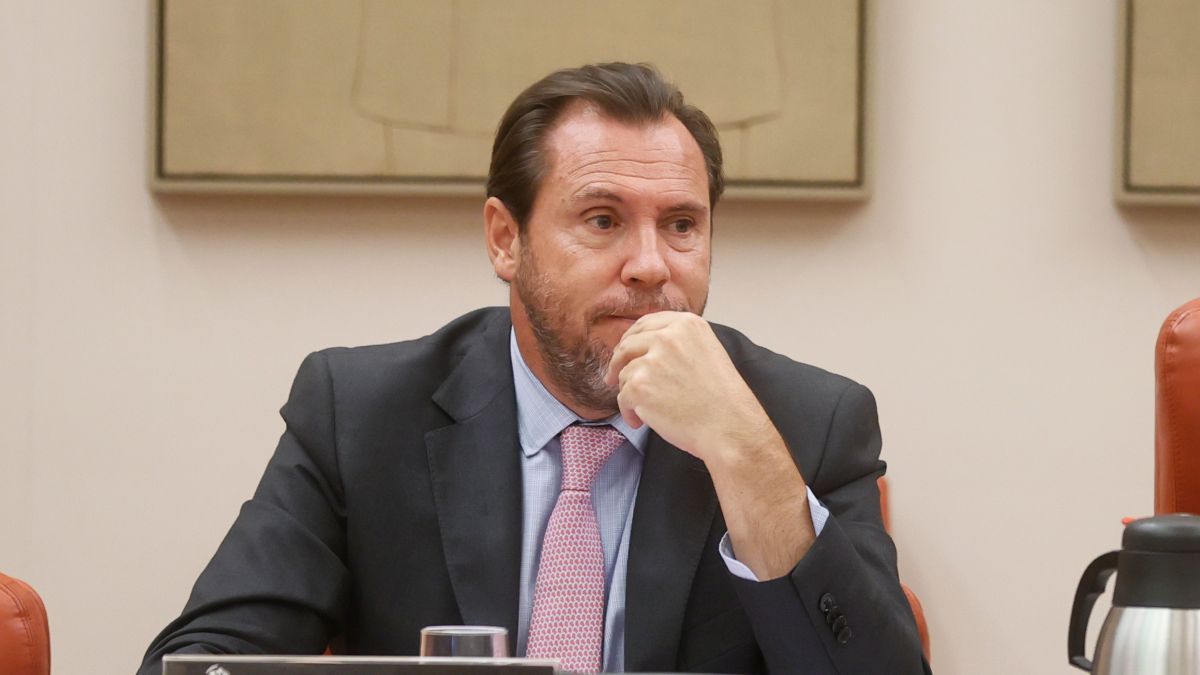 Óscar Puente monta un cortafuegos para evitar que le salpique la corrupción de la ‘era Ábalos’