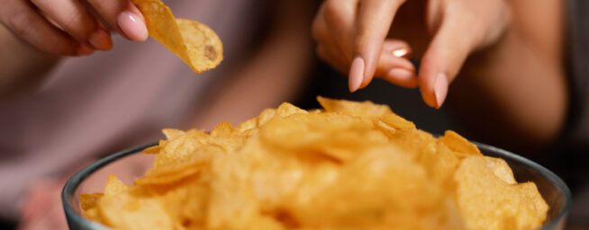 Patatas fritas saludables: en qué fijarse para encontrar y comprar las más sanas