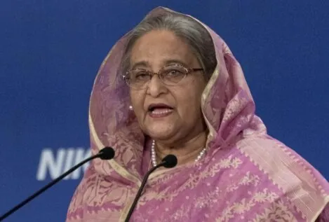 La primera ministra de Bangladesh dimite y abandona el país ante las fuertes protestas