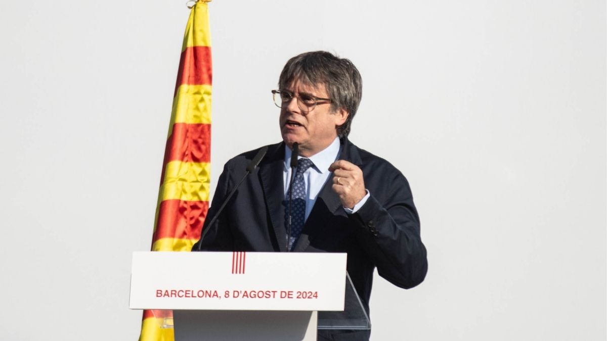 El abogado de Puigdemont asegura que está «fuera del Estado»