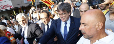 Puigdemont volvió a burlar a los Mossos: salió por la AP-7 cuando desactivaron los controles