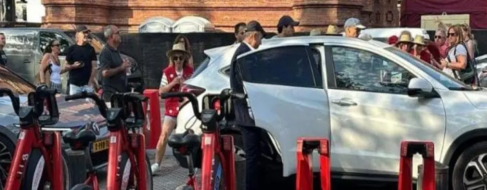 Los Mossos buscan a la paralítica que conducía el coche en el que se fugó Puigdemont