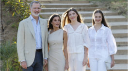 Felipe, Letizia y sus hijas dicen 'adiós' a Grecia: sus vacaciones con invitación a una lujosa villa