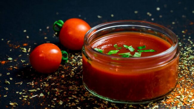 Cómo quitar la acidez de la salsa de tomate casera con este sencillo truco