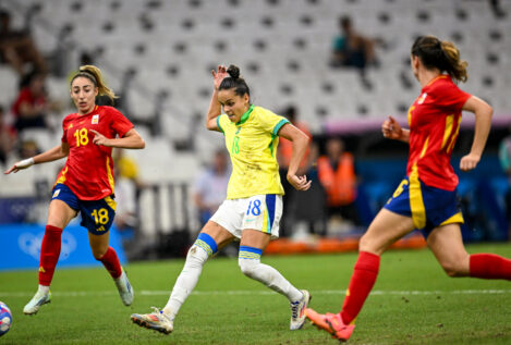 España pierde contra Brasil en la semifinal de fútbol femenino y peleará por el bronce