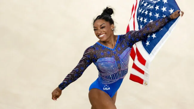 La estadounidense Simone Biles reconquista el oro y vuelve a reinar en la gimnasia artística